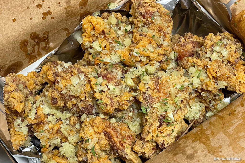 치타치킨 마늘치킨