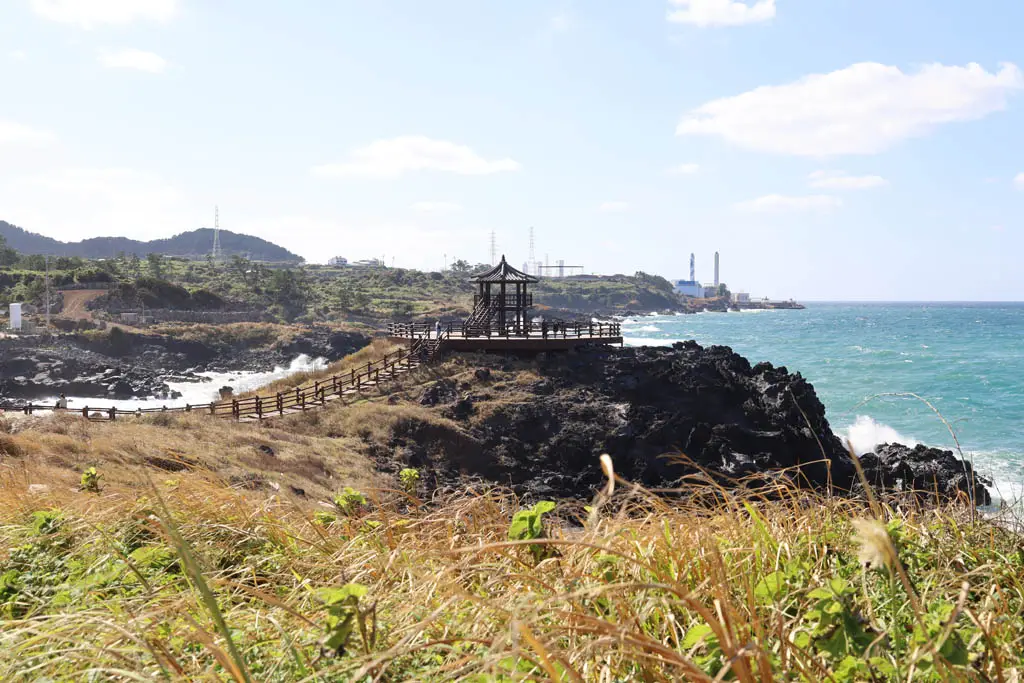 닭머르 우측